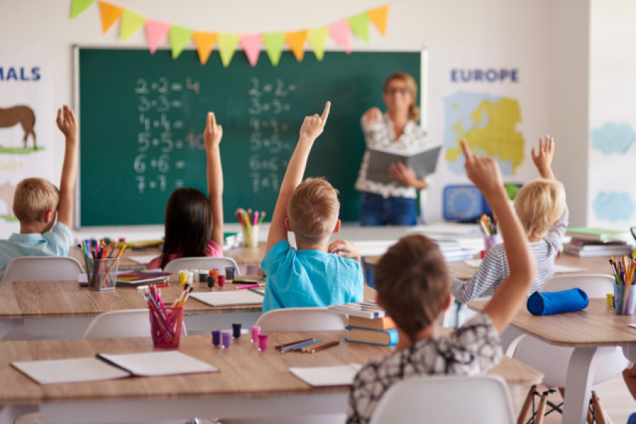 Suspenden a una profesora por su "nivel docente limitado" en Galicia