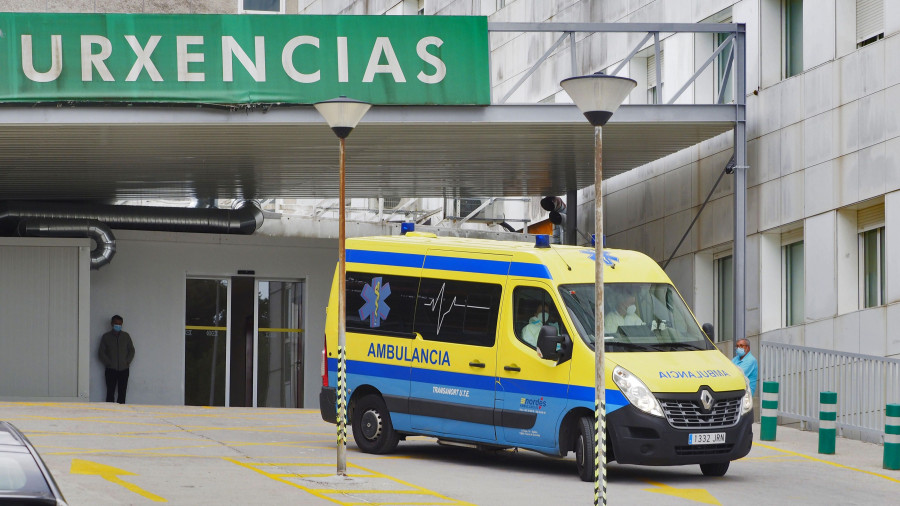 Un motorista herido en Ares al chocar con un vehículo