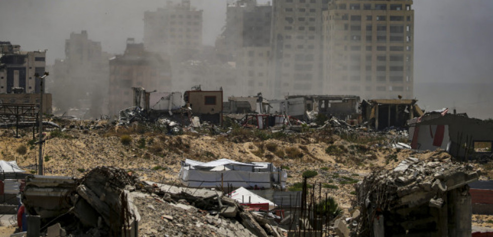Al menos 34 muertos en un bombardeo de Israel a un campo de desplazados en Gaza