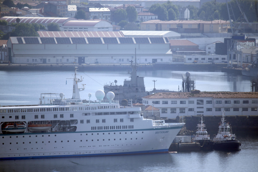 La visita del “Deutschland” anticipa la semana grande de cruceros, con cuatro escalas
