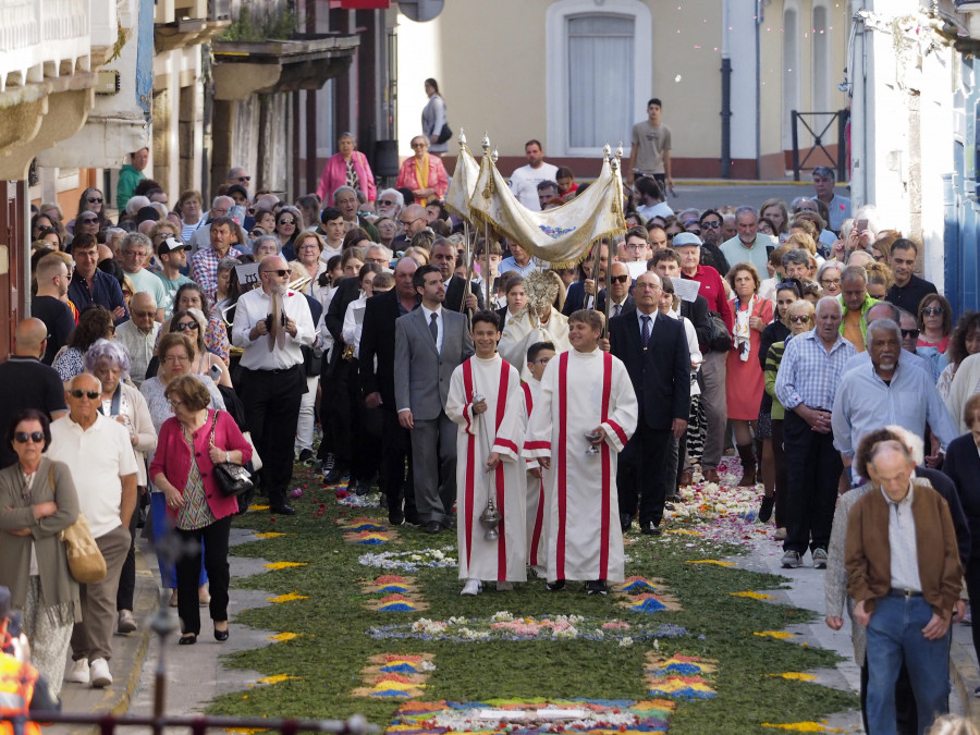 Ares activa la cuenta atrás para celebrar el Corpus y engalanar sus calles de alfombras florales