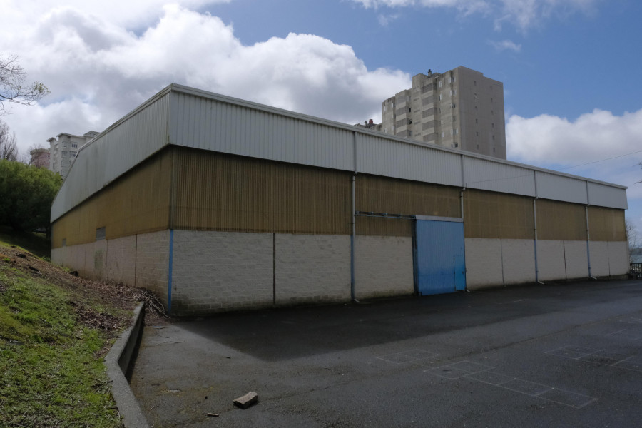 As instalacións deportivas dos dez CEIPs de Ferrol serán obxecto de melloras durante o verán