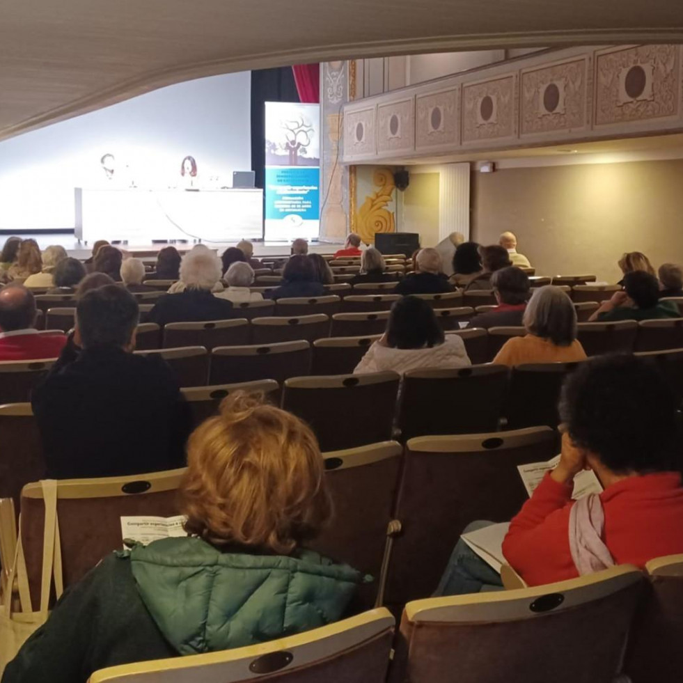 O programa de Democratización do Coñecemento da Universidade Sénior en Ortigueira despídese na Coruña