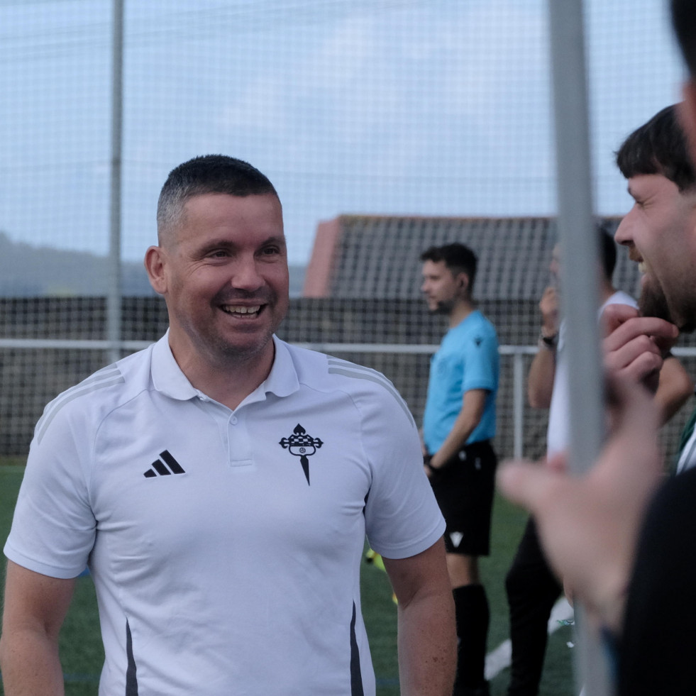 Nacho García, entrenador del equipo juvenil del Racing de Ferrol: “El ascenso es un buen broche a los últimos tres años”