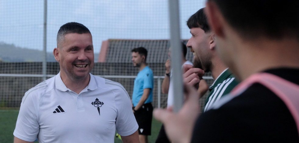 Nacho García, entrenador del equipo juvenil del Racing de Ferrol: “El ascenso es un buen broche a los últimos tres años”