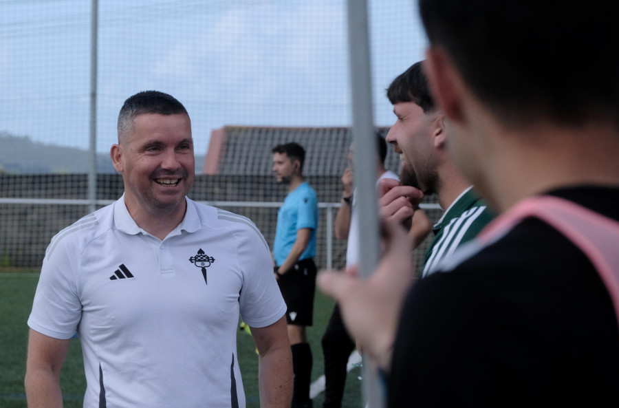 Nacho García, entrenador del equipo juvenil del Racing de Ferrol: “El ascenso es un buen broche a los últimos tres años”