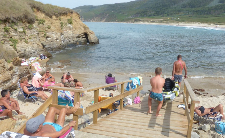 Dos playas de Ferrolterra compiten por ser la mejor de España en la revista 