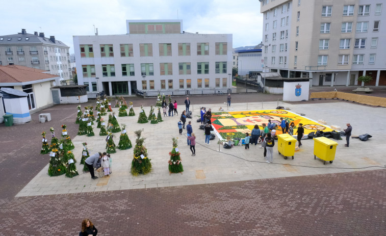 El BNG de Narón reclama el arreglo de la Plaza de Galicia que provoca filtraciones