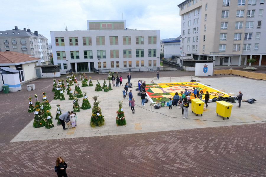 El BNG de Narón reclama el arreglo de la Plaza de Galicia que provoca filtraciones