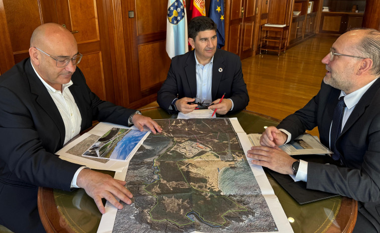 Gobierno y Valdoviño analizan vías de colaboración para recuperar el entorno de la piscifactoría de Meirás