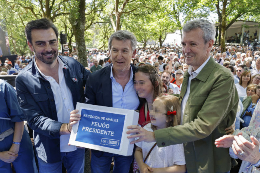 Feijóo presenta al PP del "rearme moral" en la romería de O Pino