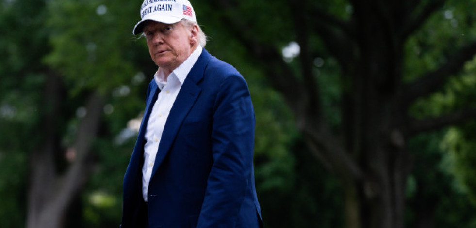 Trump acepta la propuesta de la UE de ampliar hasta el 9 de julio la negociación sobre aranceles