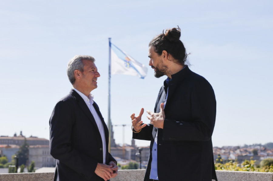 Alfonso Rueda felicita a Oliver Laxe y celebra el "buen momento" del audiovisual gallego