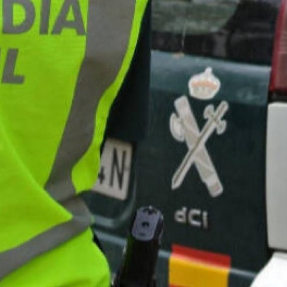 Herido de gravedad un conductor que se salió de la vía en la parroquia de San Xoán de Moeche