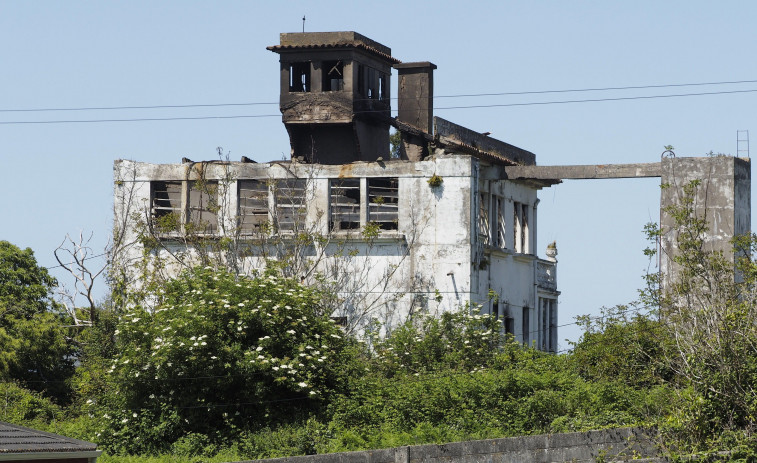 El GES de Mugardos reclama más efectivos tras el incendio de la Casa de Vila: “Queremos asegurar toda la zona”