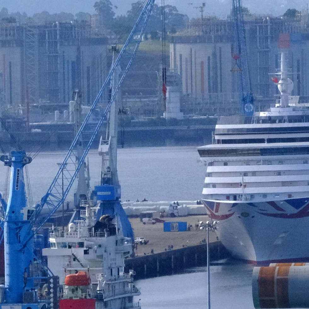 El “Arcadia” cierra el mes más exitoso del puerto de Ferrol