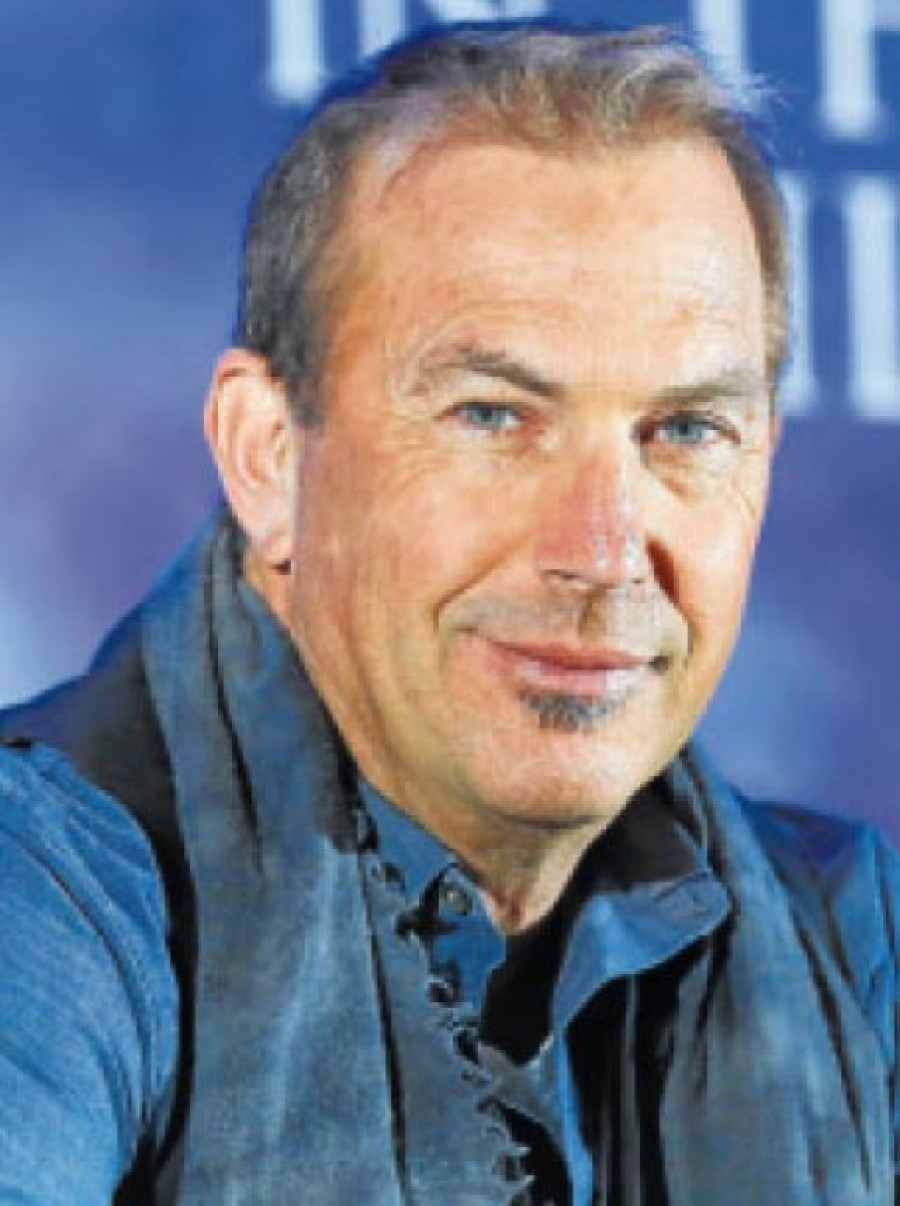 Una actriz demanda a Kevin Costner por una "violenta escena de violación no guionizada"