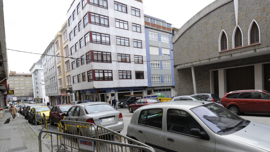 Una riña vecinal termina con un detenido de madrugada en el Ensanche de Ferrol