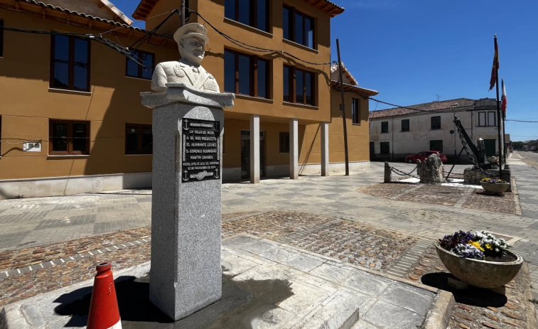 Los veteranos de la Escuela de Máquinas de Ferrol irán al pueblo “de secano” más marino de León