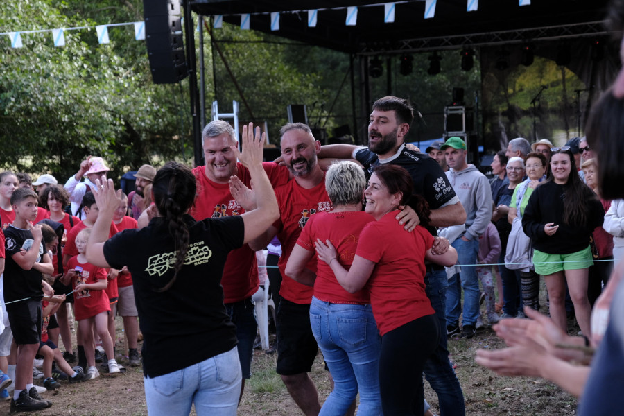 Este Festival do Río Castro, que celebra 30 años de romería viva en Naraío, se cierra con Ailá y Banda Xangai