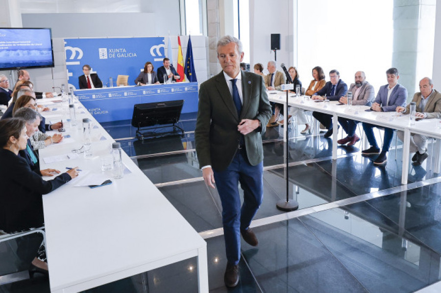 Rueda anuncia una cumbre con casi 90 municipios en busca de un pacto gallego por la gestión del litoral