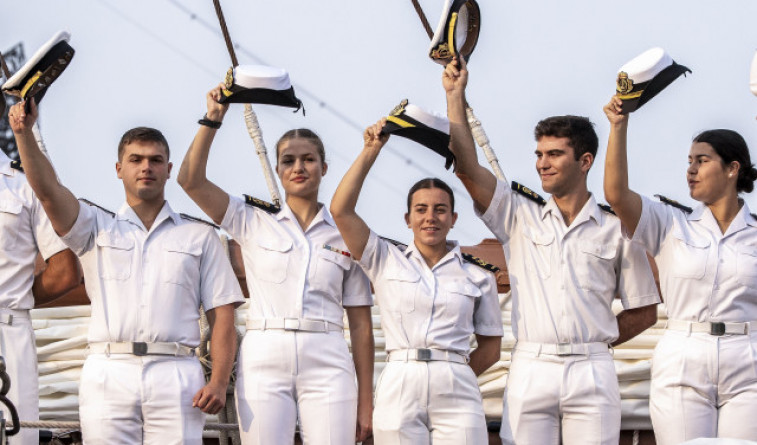 El comandante del buque Elcano destaca la completa formación que recibe la princesa Leonor