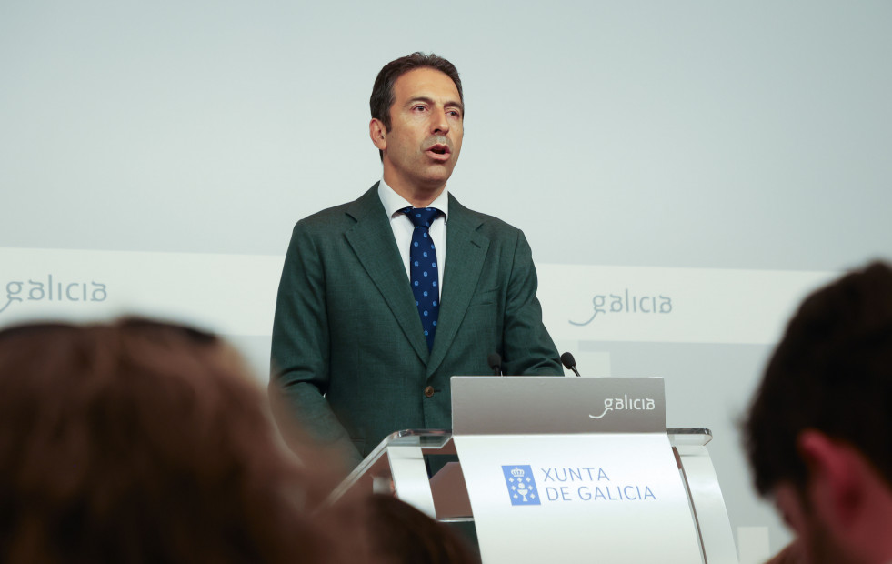 Dimite el conselleiro do Mar, Alfonso Villares, investigado por agresión sexual