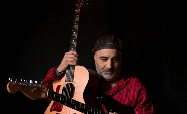 La gira 25 aniversario de Víctor Aneiros lleva su blues-rock a Ferrol