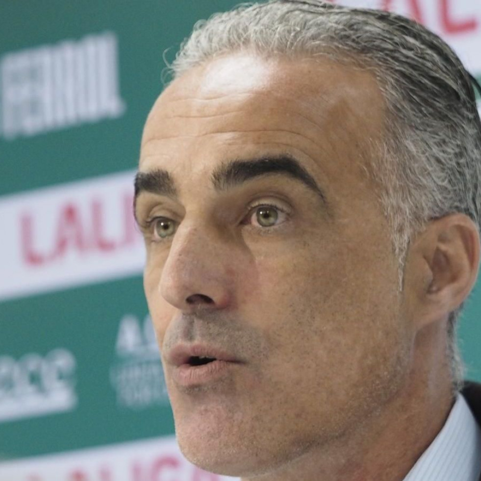 Pablo López regresa al Racing de Ferrol a cara y pecho descubierto