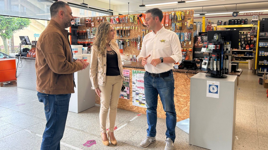 La Xunta destaca en Fene el poder del Bono Activa Comercio para estimular el consumo