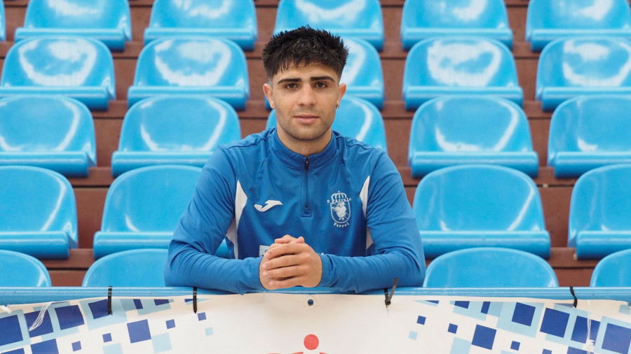 David Novoa, jugador de O Parrulo Ferrol: “Ganar el domingo sería de los mejores regalos de cumpleaños de mi vida”