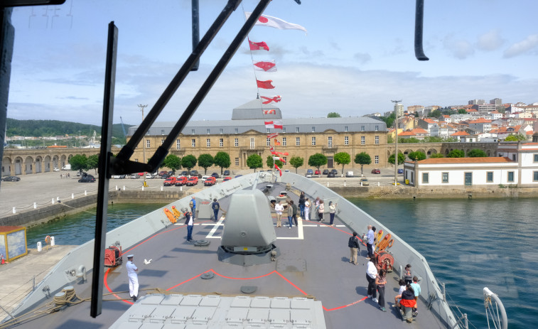 Jornada de puertas abiertas en el Arsenal de Ferrol