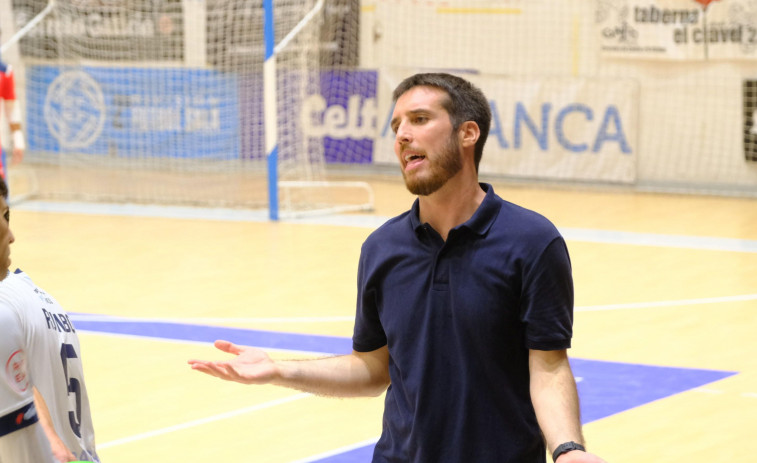 Gerard Casas, entrenador de O Parrulo Ferrol: “Queremos ganar y queremos hacerlo como sea”