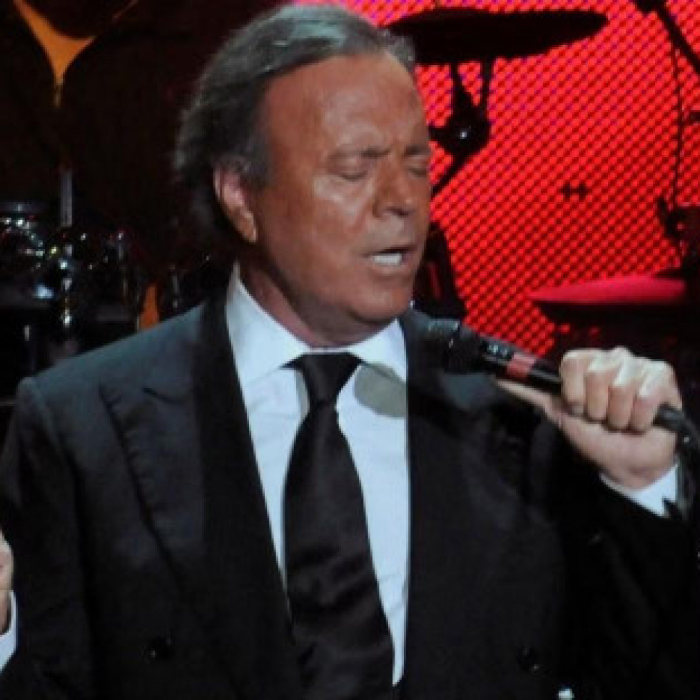Las raíces gallegas de Julio Iglesias y la fecha de su visita a Ourense