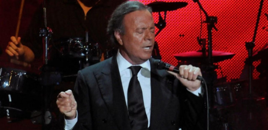 Las raíces gallegas de Julio Iglesias y la fecha de su visita a Ourense