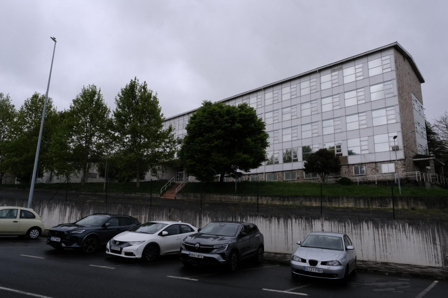 La subasta del antiguo edificio de la Politécnica en Serantes queda desierta