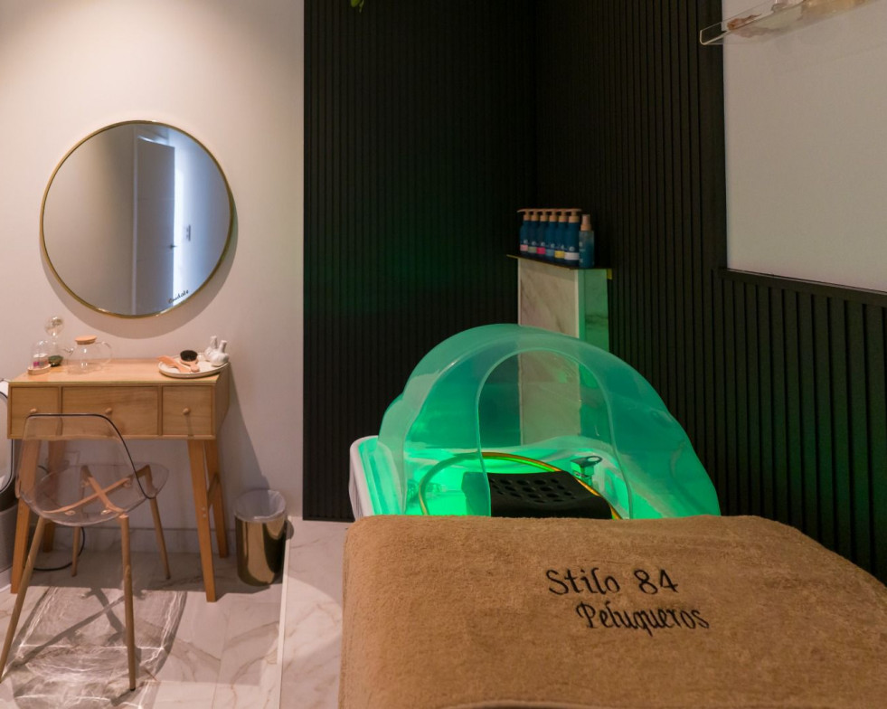 Stilo84: el salón que convirtió la peluquería en un spa para el cabello en Ferrol