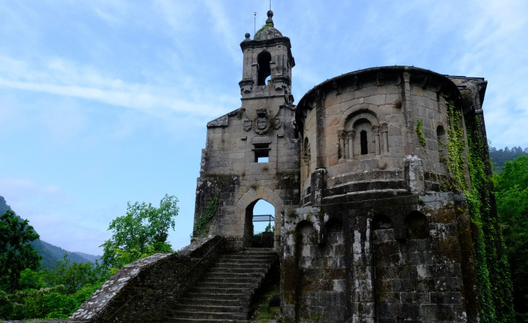 Así renació Caaveiro: del abandono del monasterio a espacio único en el corazón de las Fragas do Eume