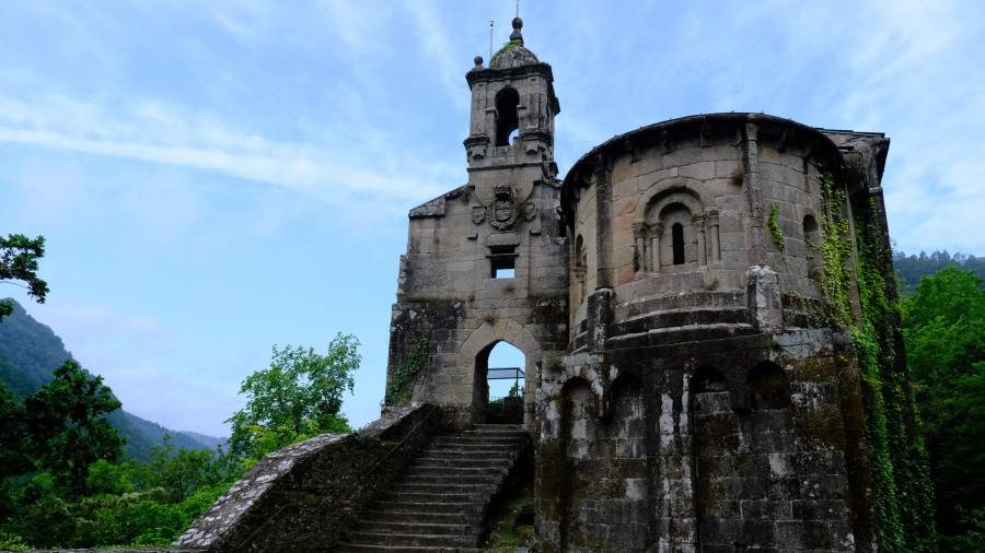Así renació Caaveiro: del abandono del monasterio a espacio único en el corazón de las Fragas do Eume