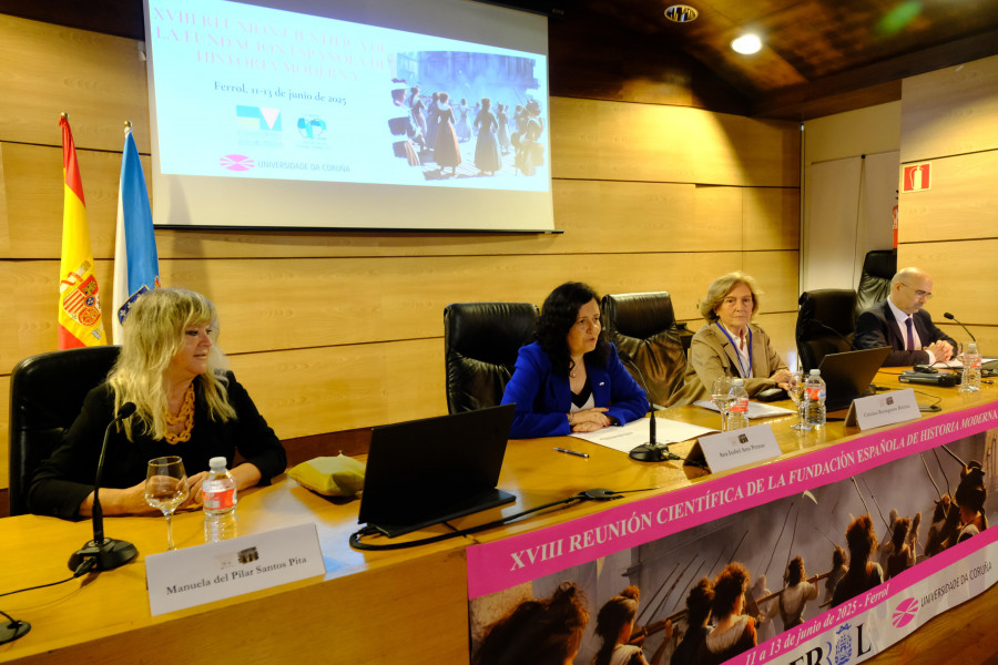 El Campus acoge unas jornadas que sitúan a Ferrol en el mapa mundial de la Historia Moderna