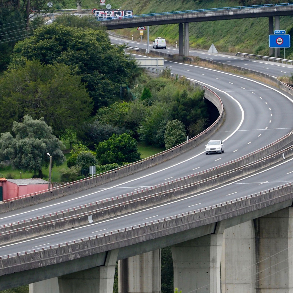 Fallece un hombre al volante en la AP-9F a la altura de Fene