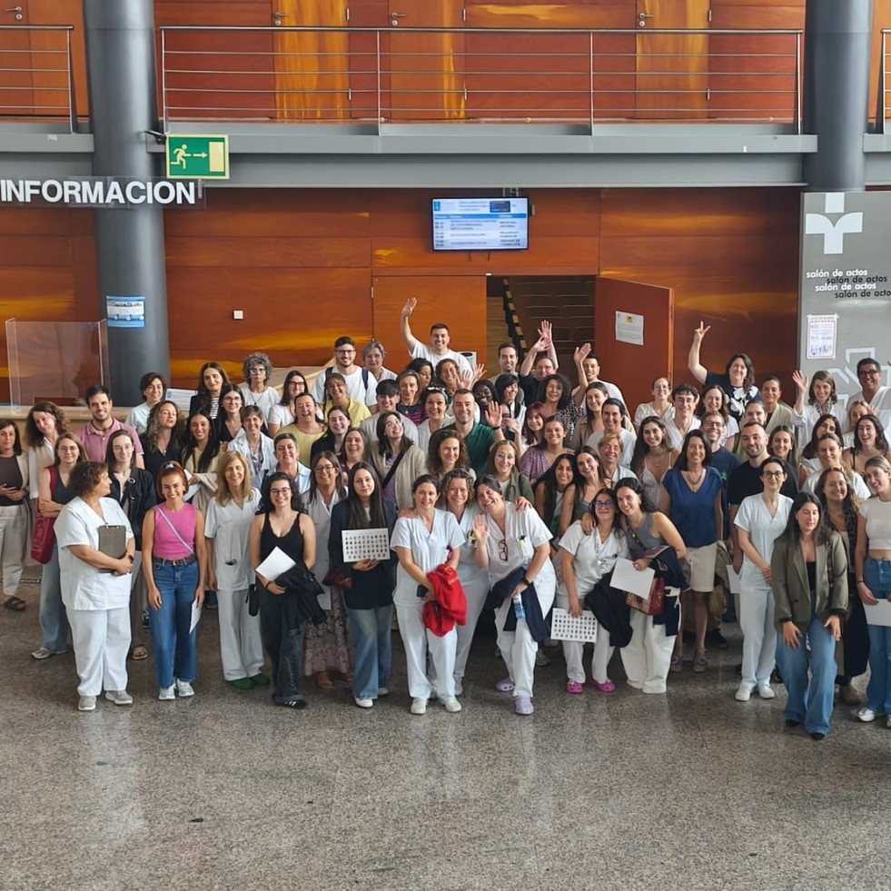 Unos llegan y otros se van: fin de ciclo para 48 estudiantes de Enfermería y seis de Medicina en el Área Sanitaria de Ferrol