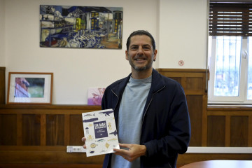 Biólogo libro Un mar de preguntas