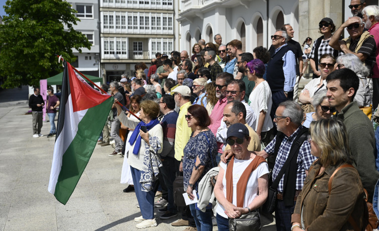 As bombas que caen en Palestina soan en Ferrol nunha xornada de concentracións e apoio á Marcha a Gaza