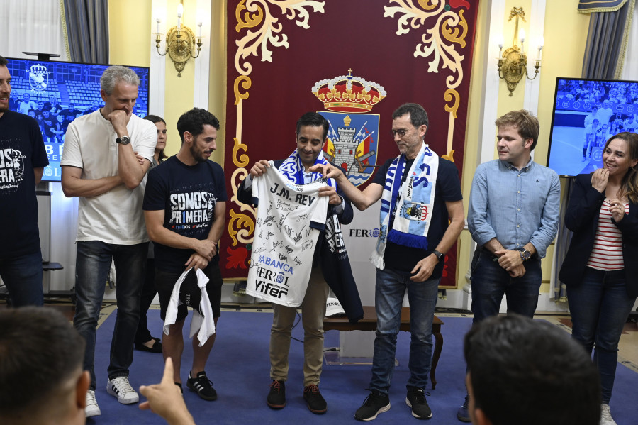 Ferrol se rinde a los pies de O Parrulo Ferrol