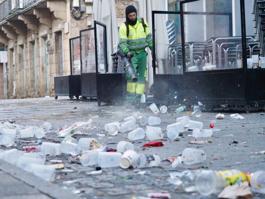 El nuevo contrato de recogida de residuos y limpieza viaria de Ferrol costará 118 millones en diez años