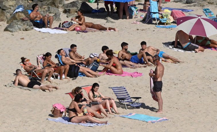 Ferrol rebasa los 28 grados en un anticipo del verano que conlleva un nivel de alerta 2