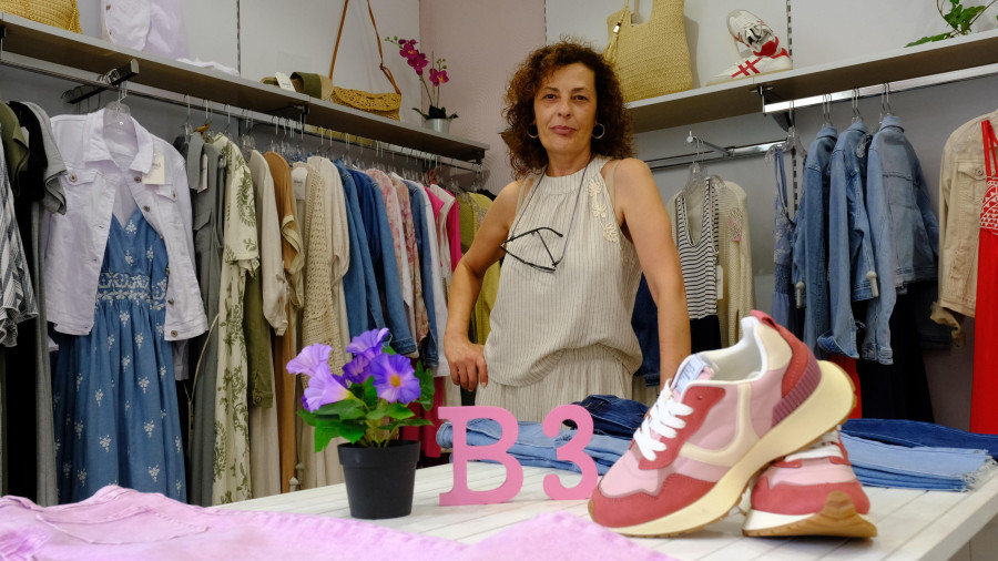 Cuatro comercios de Narón vuelven a anticipar las rebajas para agradecer a los clientes su fidelidad