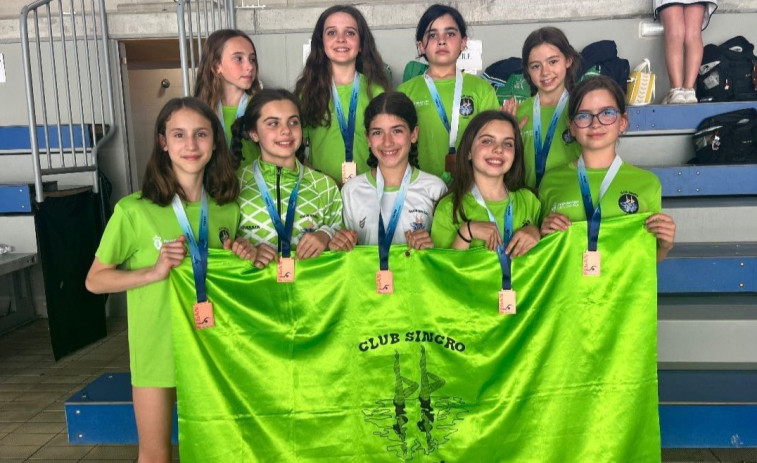 El Sincro Ferrol brilla en el Gallego