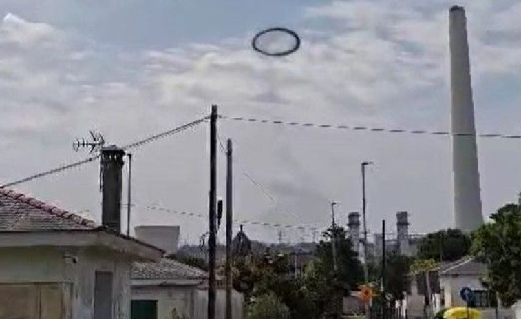 El misterioso círculo negro en el cielo de As Pontes que sorprendió a los vecinos